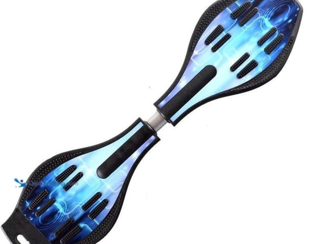 Lot 49-5488339 - Magnitt Caster Board, Deluxe Junior Skateboard with Illuminating Wheels for More Excitement,Fun and ...