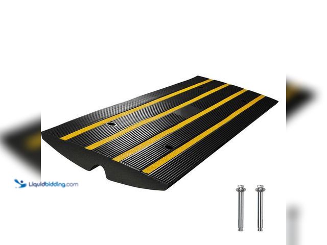Lot 49-2024751 - SKYSHALO Curb Ramp 2.6 in. Rise Rubber Driveway Ramps Heavy Duty 33069 lbs. Weight Capacity Threshol...