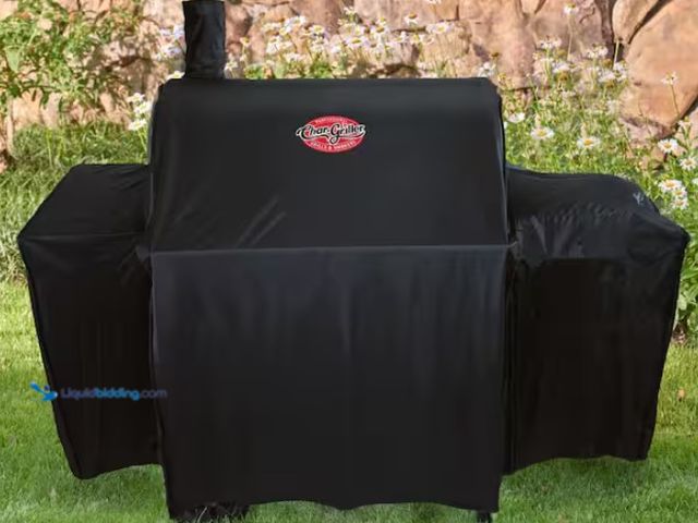 Lot 49-1570184 - Char-Griller Smokin Champ Grill Cover, Features expansion sleeves to fit side fire box and flue, Mod...