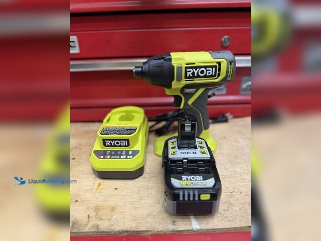 Lot 49-1910264 - Impact,4ah HP Battery and Charger