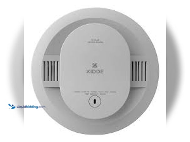 Lot 49-5414652 - 10-Year Battery Powered Smoke Detector with Photoelectric Sensor and Voice Alerts. Model: 21033065 u...
