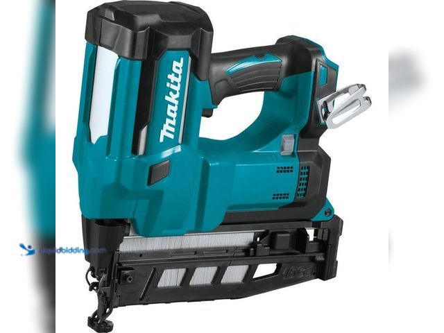 Lot 49-1548529 - Makita 18V LXT Lithium-Ion 16-Gauge Cordless 2-1/2 in. Straight Finish Nailer (Tool Only). Model # X...