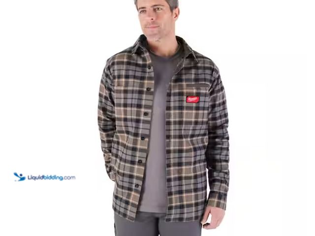 Lot 49-1578063 - Milwaukee Men's Medium Gray GRIDIRON Flannel Shirt, Model # M551G-M, Unused.   Ref#AHDSB0205