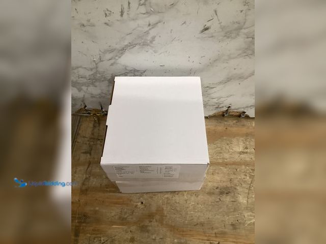 Lot 49-3528708 - (Qty 2) Install latch kit. Item unused