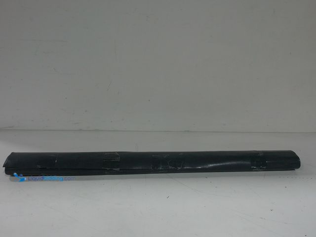 Lot 49-2020607 - 79 1/2 in*49 in rubber flooring gray. Model # ASTM D4551. Slightly Used.   Ref#SB0922