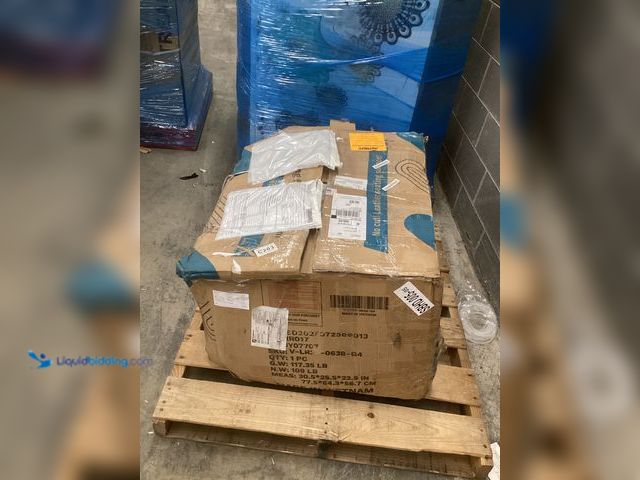 Lot 49-5483288 - LACOO Gray Leather Power Lift Standard (No Motion) Recliner with Power Lift. Model # T-LR84LMP4. Use...