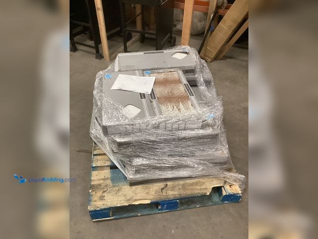 Lot 49-5486379 - Premium Porcelain Pure White Polished Tile 12x24 Item is in a PK of 20 boxes