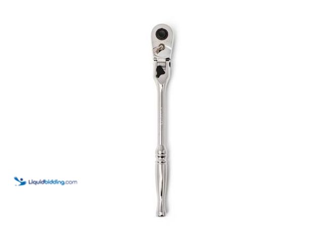 Lot 49-3565689 - Husky 3/8 in. Drive 100-Position Chrome Locking Flex-Head Ratchet. Model # H100C38FLRAT. Used