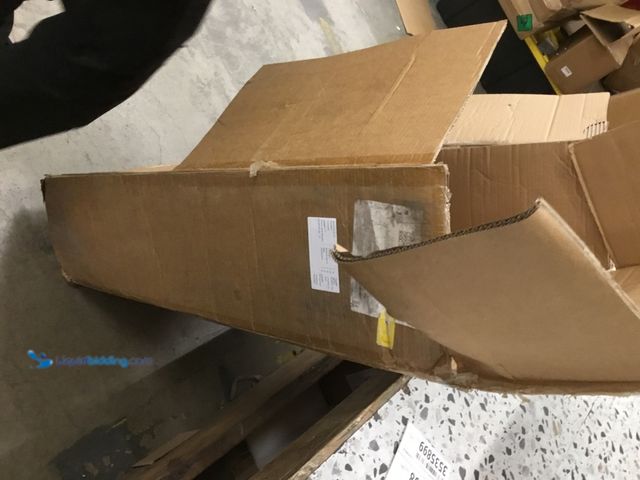 Lot 49-3535889 - Razor 24V MX350 Dirt Rocket Electric Powered Ride-On Bike - Blue: 250W Motor, 14 MPH. Item is Used, ...