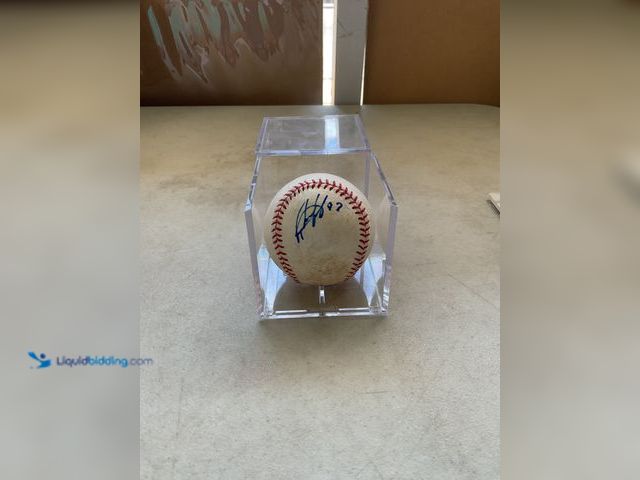 Lot 49-3609212 - Other NICE GAME USED DETROIT TIGERS SUPERSTAR BRUCE RONDON AUTOGRAPHED BASEBALL