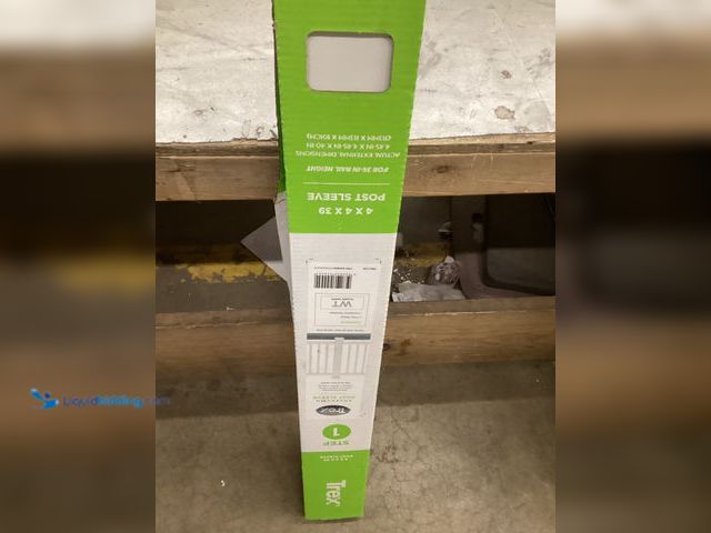 Lot 49-5542927 - 4 In. X 4 In. X 39 In. White Composite Post Sleeve For Decks And Fencing Unused