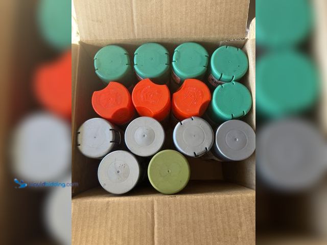 Lot 49-1811883 - 14 cans of spray paint all new unused.