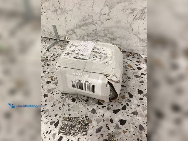 Lot 49-5486170 - John Deere
20 in. Rear Tire Chains Internet # 203738087
Model # BG10188
Store SKU # 1000550816 It...