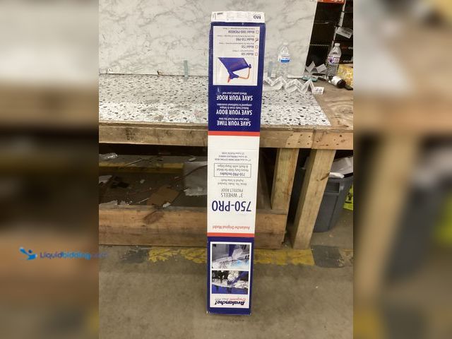 Lot 49-5486273 - Avalange Snow Roof Scraper Item is used