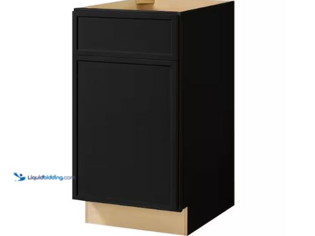 Lot 49-1630806 - Hampton Bay Leyton 18 in. W x 24 in. D x 34.5 in. H Ready to Assemble Plywood Slim Shaker Base Kitch...