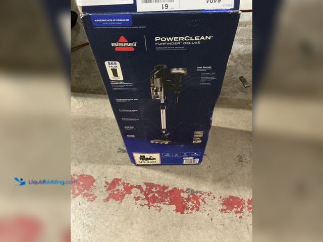 Lot 49-5559193 - BISSELL PowerClean FurFinder white., unused