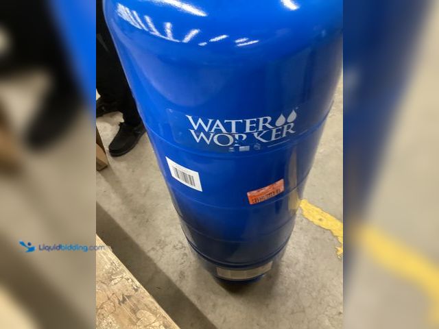 Lot 49-5454158 - Water Worker Water Tank. Item is Unused