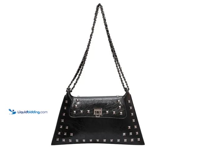 Lot 49-1820222 - 1 New Women's Pu Leather Solid Color Streetwear Square Lock Clasp Shoulder Bag-Black