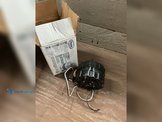 Lot 49-3531007 - Master Flow
Replacement Power Vent Motor for EGV5, ERV4, ERV5, PR-1, PR-2, PG1, and PG2 Series (una...