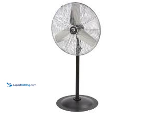 Lot 49-3539923 - Strongway 30in. Industrial Pedestal Fan, 6500 CFM, 3/8 HP. Model #4742853. New