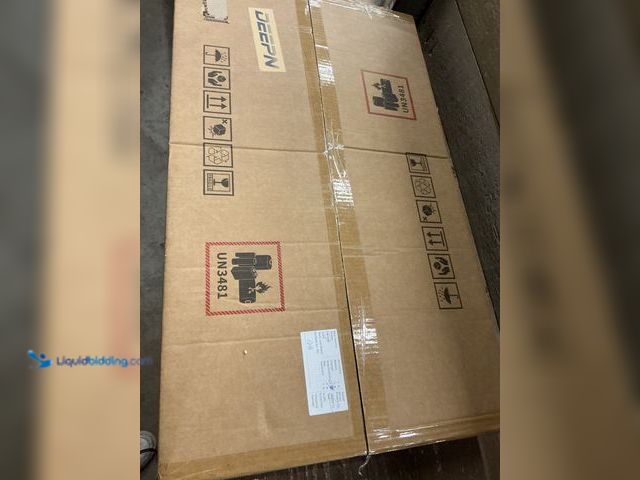 Lot 49-5487840 - Solar Street Light With Motion Sensor TW Series (attachments included) (unable to test) Unused