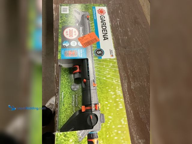 Lot 49-5487119 - Gardena 3800 sq ft Metal Oscillating Sprinkler W/ Aqua Zoom Model 18714-81 New