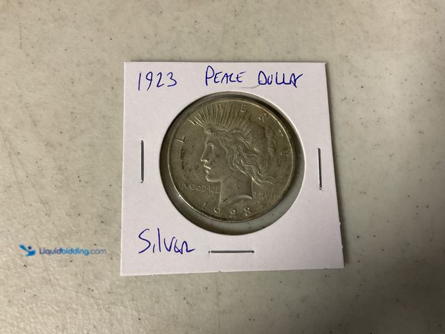 Lot 49-1830700 - 1923 PEACE DOLLAR 1 OZ FINE .999 SILVER COIN #COINS0219