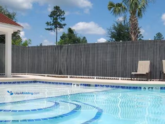 Lot 49-1610907 - Naturae 60in x 96in Privacy Screen Artificial Bamboo in Pebble, Model # ZHD7-6096PB, Unused.  Ref#SR...