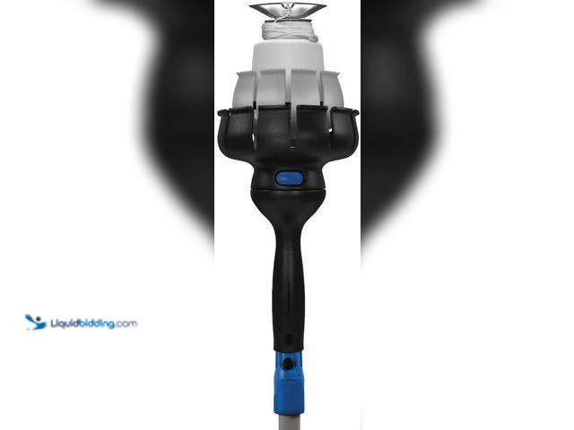 Lot 49-2025042 - Unger Professional Universal Lightbulb Changing Kit with 11’ Telescopic Pole - 5 Versatile Attachmen...