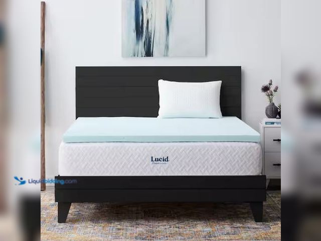Lot 49-3614790 - Lucid Comfort Collection 2 in. Gel and Aloe Infused Memory Foam Topper - Twin XL, Model # HDLU20TX30...