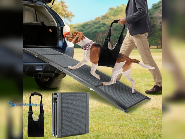 Lot 49-5410248 - Folding Pet Car Ramp with Non-Slip Rug Surface, Portable Ramp with Dog Lift Harness for Cars and SUV...