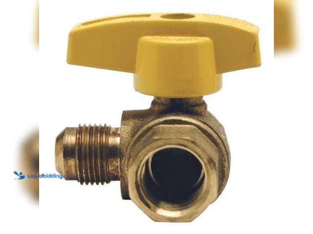 Lot 49-5558986 - QTY 7 - BrassCraft 5/8 in. OD Flare (15/16-16 Thread) x 3/4 in. FIP Angle Gas Ball Valve Model # PSS...