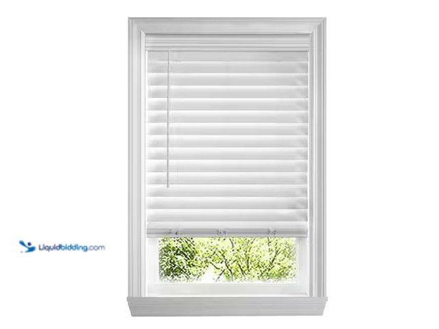 Lot 49-5573343 - Home Decorators Collection
White Cordless Premium Faux Wood blinds with 2.5 in. Slats - 21.5 in. W ...