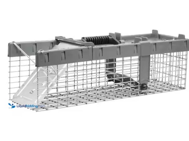 Lot 49-1622503 - Havahart Small 1-Door Humane Catch-and-Release Live Animal Cage Trap for Squirrel, Weasel, Chipmunk,...