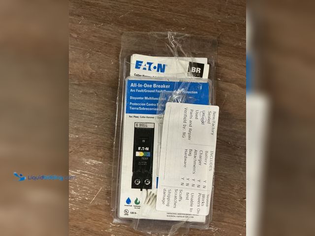 Lot 49-5487012 - Eaton
BR 15 Amp All in One AF/GF Breaker Unused