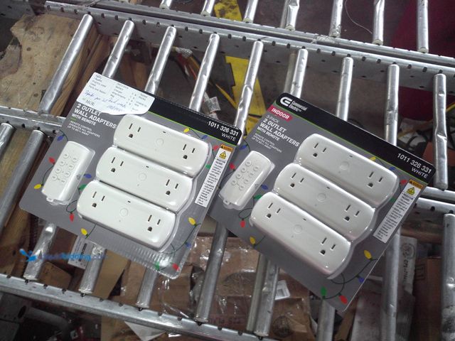 Lot 49-1518821 - Lot of 2 Commercial Electric Wireless Indoor Remote Control AC/DC Adapter, White(3-Pack) Model # LA-...