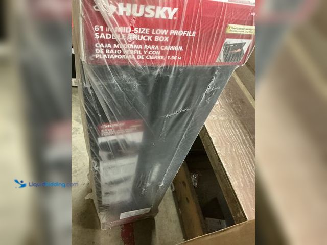 Lot 49-5487774 - Husky Aluminum Low Profile Saddle Box - Matte Black New