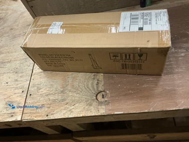 Lot 49-3532437 - Tapered Metal Table Legs XU-LEG-SHORT-GG New