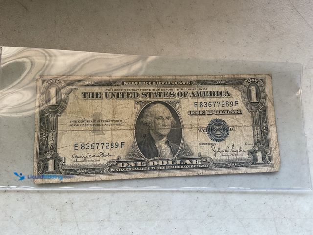 Lot 49-1977463 - 1935 D BLUE SEAL UNITED STATES ONE DOLLAR SILVER CERTIFICATE