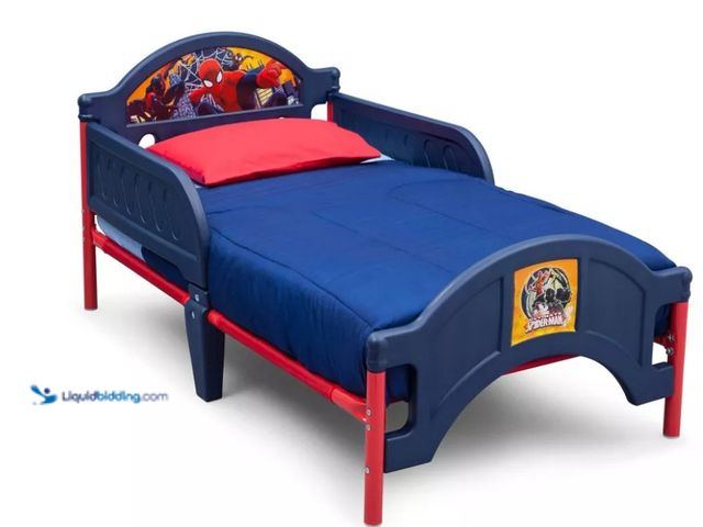Lot 49-5543283 - Delta Children Toddler Marvel Spider-Man Plastic Kids' Bed. Unused with attachments.
