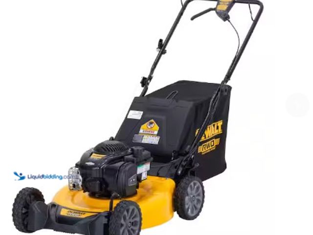 Lot 49-2004501 - DEWALT 21 in. 150cc Briggs and Stratton 625ex Engine Rear Wheel Drive 2-in-1 Gas Self Propelled Walk...