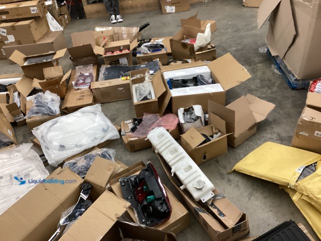 Lot 49-5414248 - Car Part Pallet Store Return; Returns were sold to a customer, who then physically brought the item ...