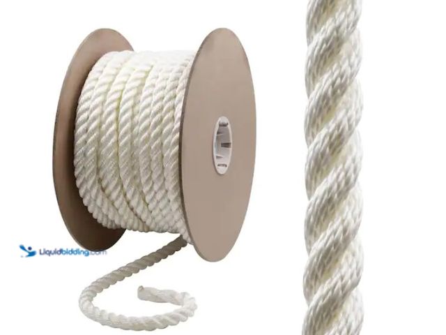 Lot 49-1578167 - (150) ft of 3/4" Everbilt Twist Nylon Rope, White, Model # 72630, New.   Ref#HD0210