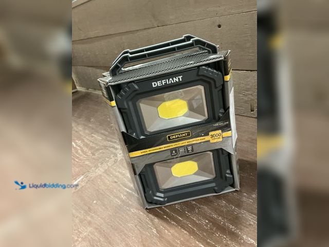 Lot 49-5464159 - Defiant
3000 Lumens Rechargeable Magnetic Utility Light With Power Bank (4-Pack) New