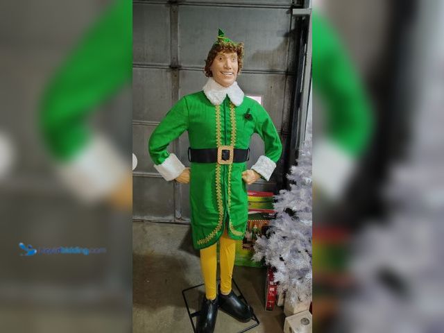 Lot 49-1540821 - BUDDY THE ELF 6.5 ft tall, Life-Size Animated Character, Speaks phrases in true character voice, Mod...