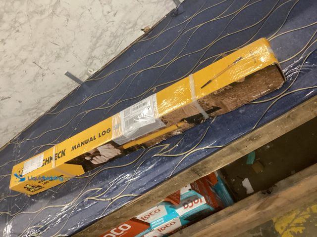 Lot 49-3539684 - Roughneck Manual Log Splitter Item is New