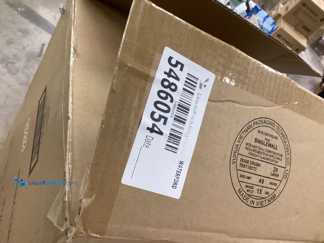 Lot 49-5486054 - Shark Large Air Purifier Model:HP202 Item is Factory Sealed