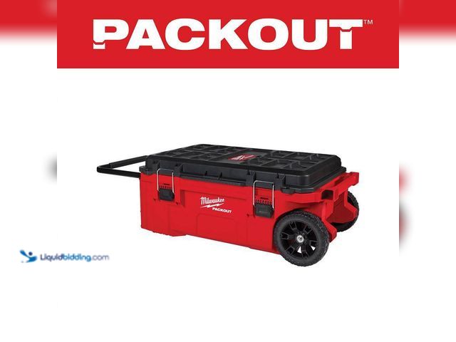 Lot 49-5512678 - Milwaukee PACKOUT 38 in. Rolling Modular Tool Chest. Model # 48-22-8428, Unused