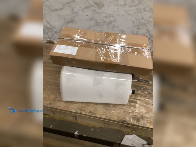 Lot 49-5461359 - Glacier Bay Toilet Tank And Lid, White. Model: 719934940107. Unused