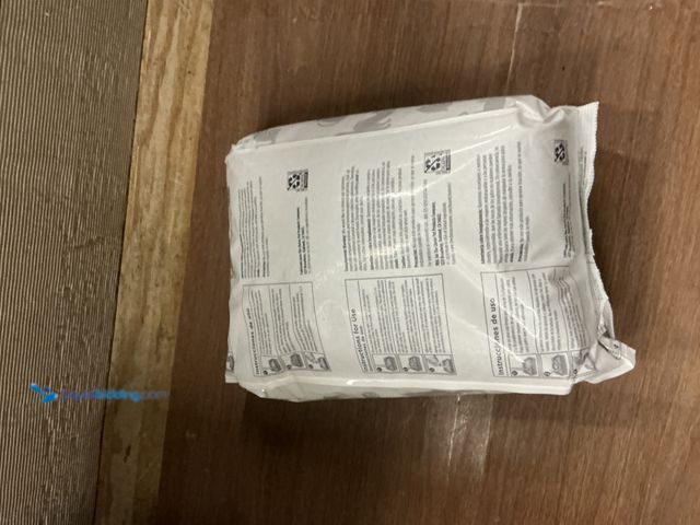 Lot 49-3512516 - Ever Clean Extra Strength Unscented Clumping Clay Cat Litter (Approx 10lbs) (New) (No Factory Image)